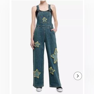 NWT HOT TOPIC STAR PATCH DENIM OVERALLS